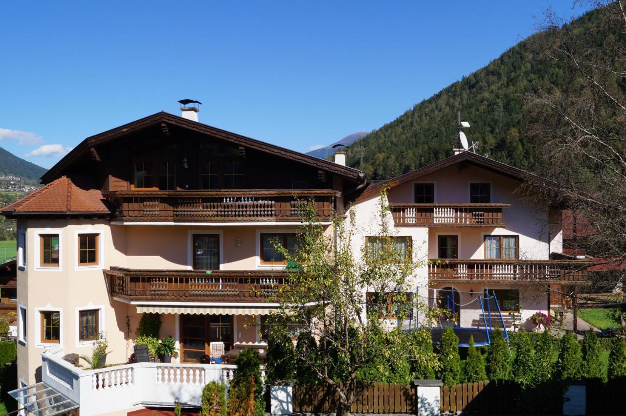 Ferienhaus Bergblick Fulpmes Exterior foto