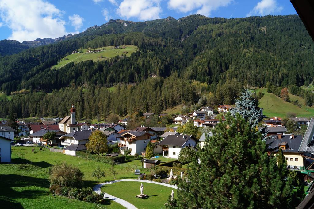 Ferienhaus Bergblick Fulpmes Zimmer foto