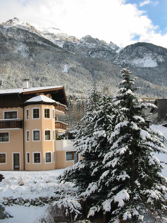 Ferienhaus Bergblick Fulpmes Exterior foto